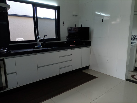 Imagem Casa com 3 Quartos à Venda, 177 m² em Wanel Ville - Sorocaba Imagem Casa com 3 Quartos à Venda, 177 m² em Wanel Ville - Sorocaba