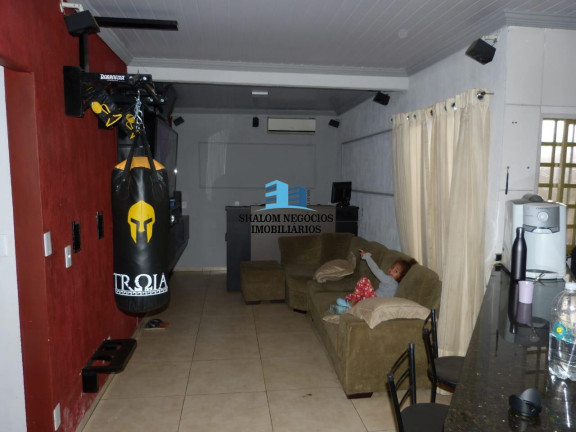 Imagem Casa com 7 Quartos à Venda, 300 m² em Jd Leblon - Goiânia