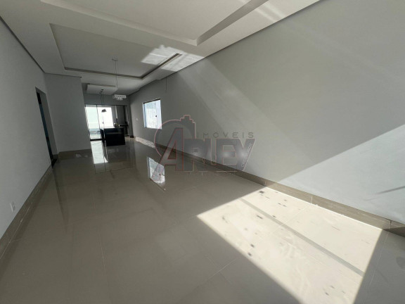 Imagem Casa com 3 Quartos à Venda, 360 m² em Todos Os Santos - Montes Claros Imagem Casa com 3 Quartos à Venda, 360 m² em Todos Os Santos - Montes Claros