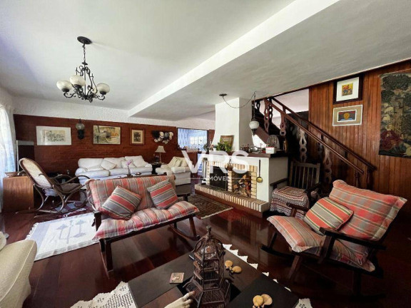 Imagem Casa com 7 Quartos à Venda, 274 m² em Carlos Guinle - Teresópolis Imagem Casa com 7 Quartos à Venda, 274 m² em Carlos Guinle - Teresópolis