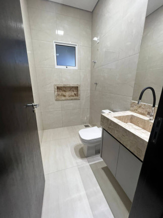 Imagem Casa com 3 Quartos à Venda, 131 m² em Santa Cruz - Cuiabá Imagem Casa com 3 Quartos à Venda, 131 m² em Santa Cruz - Cuiabá