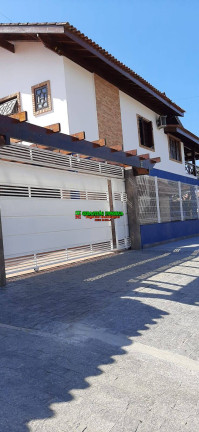 Imagem Sobrado com 5 Quartos à Venda, 437 m² em Capricórnio I - Caraguatatuba Imagem Sobrado com 5 Quartos à Venda, 437 m² em Capricórnio I - Caraguatatuba