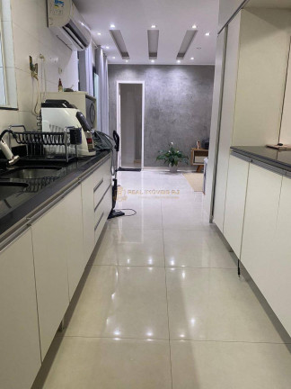 Imagem Casa com 3 Quartos à Venda, 400 m² em Taquara - Rio De Janeiro Imagem Casa com 3 Quartos à Venda, 400 m² em Taquara - Rio De Janeiro