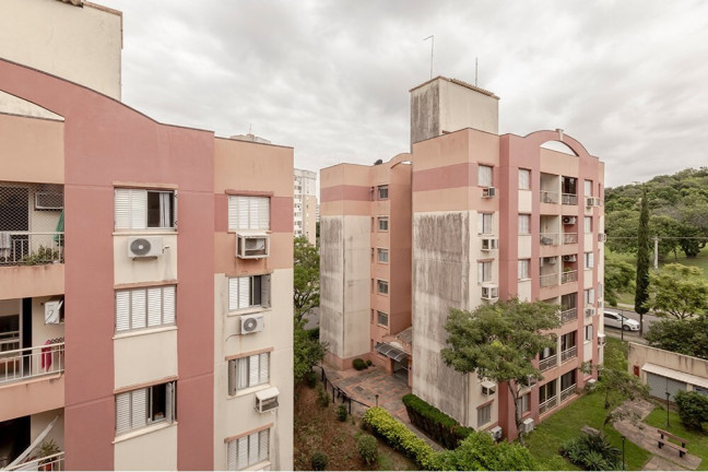 Imagem Imóvel com 3 Quartos à Venda, 68 m² em Jardim Carvalho - Porto Alegre Imagem Imóvel com 3 Quartos à Venda, 68 m² em Jardim Carvalho - Porto Alegre