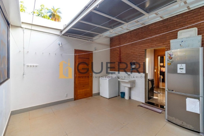 Imagem Casa com 5 Quartos à Venda, 2.072 m² em Park Way - Brasília Imagem Casa com 5 Quartos à Venda, 2.072 m² em Park Way - Brasília