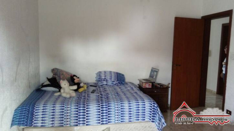 Imagem Casa com 4 Quartos à Venda, 338 m² em Jardim Santa Maria - Jacareí Imagem Casa com 4 Quartos à Venda, 338 m² em Jardim Santa Maria - Jacareí