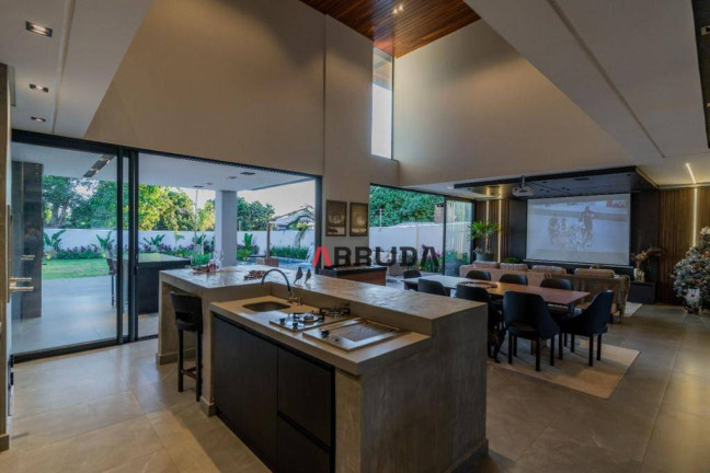 Imagem Sobrado com 3 Quartos à Venda, 450 m² em Canadá - Cascavel