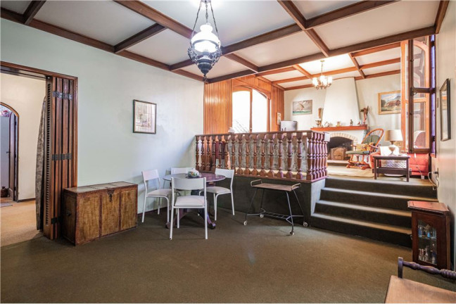Imagem Casa com 5 Quartos à Venda, em Petrópolis - Porto Alegre Imagem Casa com 5 Quartos à Venda, em Petrópolis - Porto Alegre