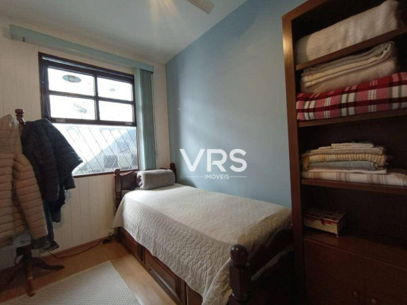 Imagem Casa com 4 Quartos à Venda, 218 m² em Granja Guarani - Teresópolis