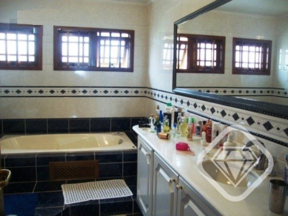 Imagem Casa com 4 Quartos à Venda, 510 m² em Tristeza - Porto Alegre Imagem Casa com 4 Quartos à Venda, 510 m² em Tristeza - Porto Alegre