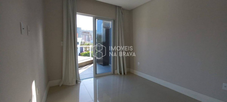 Imagem Apartamento com 3 Quartos à Venda, 200 m² em Praia Brava - Itajaí