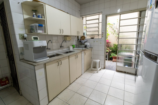 Imagem Casa com 4 Quartos à Venda, 128 m² em Pinheiros - São Paulo Imagem Casa com 4 Quartos à Venda, 128 m² em Pinheiros - São Paulo