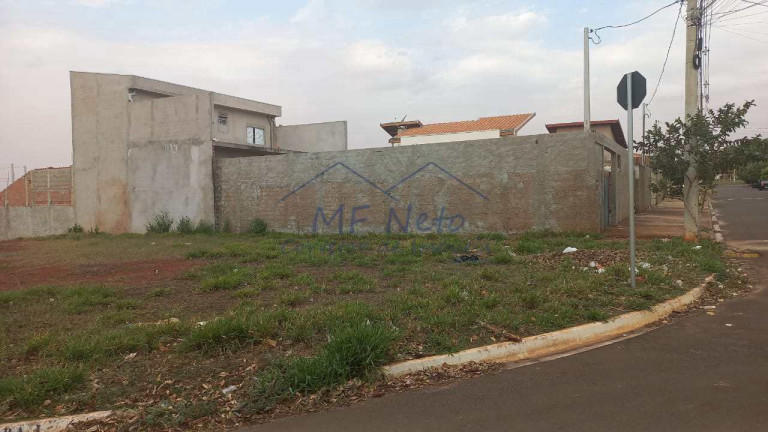 Terreno à Venda, 332 m² em Jardim Alto Das árvores - Pirassununga