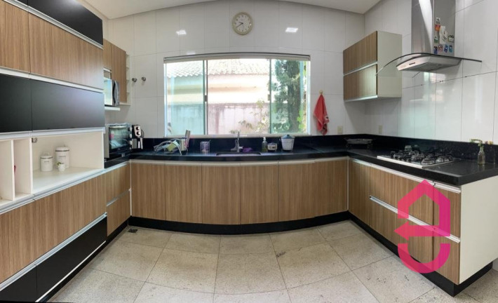 Imagem Sobrado à Venda, 406 m² em Jardins Madri - Goiânia
