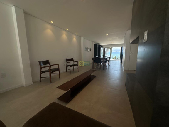 Imagem Casa com 5 Quartos para Alugar ou Temporada, 300 m² em Centro - Porto Belo Imagem Casa com 5 Quartos para Alugar ou Temporada, 300 m² em Centro - Porto Belo