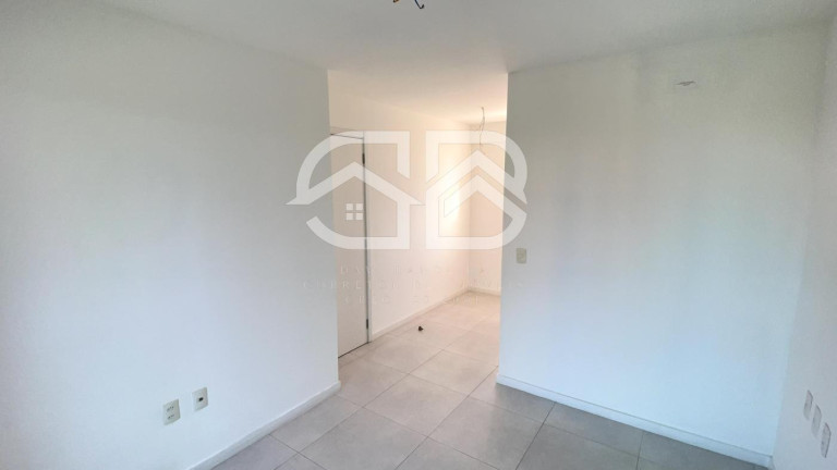 Imagem Apartamento com 2 Quartos à Venda, 90 m² em Guararapes - Fortaleza