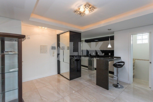 Imagem Imóvel com 1 Quarto à Venda, 97 m² em Passo Da Areia - Porto Alegre Imagem Imóvel com 1 Quarto à Venda, 97 m² em Passo Da Areia - Porto Alegre