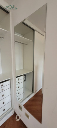 Imagem Imóvel com 1 Quarto para Alugar, 50 m² em Centro - Curitiba Imagem Imóvel com 1 Quarto para Alugar, 50 m² em Centro - Curitiba