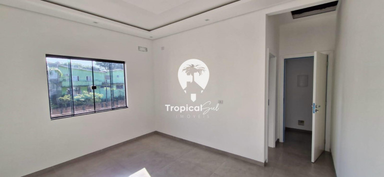 Imagem Casa com 1 Quarto à Venda, 200 m² em Leblon - Pontal Do Parana Imagem Casa com 1 Quarto à Venda, 200 m² em Leblon - Pontal Do Parana