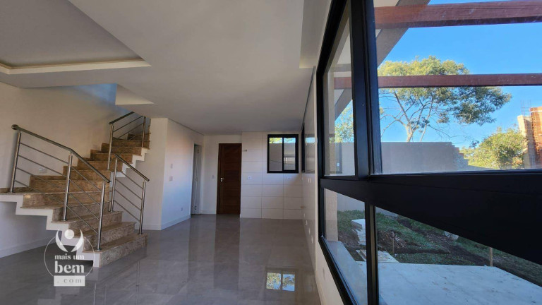 Imagem Sobrado com 3 Quartos à Venda, 104 m² em Tingui - Curitiba