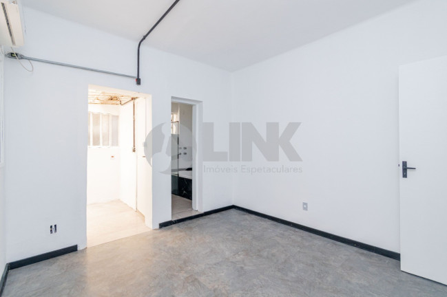 Imagem Apartamento com 2 Quartos à Venda, 46 m² em Santo Antônio - Porto Alegre Imagem Apartamento com 2 Quartos à Venda, 46 m² em Santo Antônio - Porto Alegre