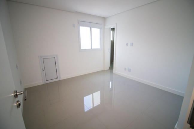 Imagem Imóvel com 4 Quartos à Venda, 266 m² em Centro - Balneário Camboriú Imagem Imóvel com 4 Quartos à Venda, 266 m² em Centro - Balneário Camboriú
