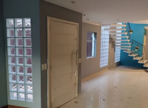 Imagem Casa com 3 Quartos à Venda, 283 m² em Parque São Domingos - São Paulo