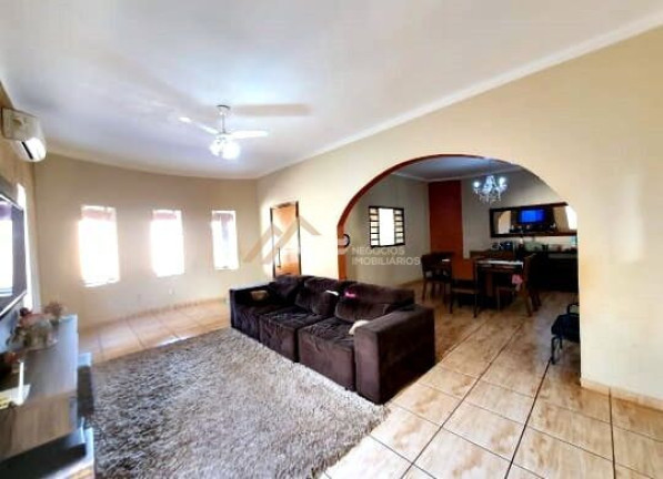 Imagem Casa com 3 Quartos à Venda, 200 m² em Parque Residencial Cândido Portinari - Ribeirão Preto Imagem Casa com 3 Quartos à Venda, 200 m² em Parque Residencial Cândido Portinari - Ribeirão Preto