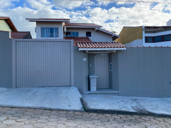 Casa com 5 Quartos à Venda, 402 m² em Itaguaçu - Florianópolis