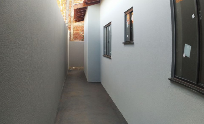 Imagem Imóvel com 3 Quartos à Venda, 70 m² em Parque Residencial Michael Licha - Londrina
