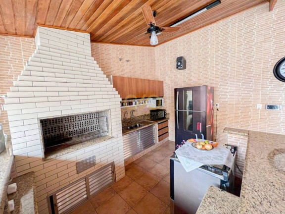 Imagem Casa com 5 Quartos à Venda, 720 m² em Canto Do Forte - Praia Grande Imagem Casa com 5 Quartos à Venda, 720 m² em Canto Do Forte - Praia Grande