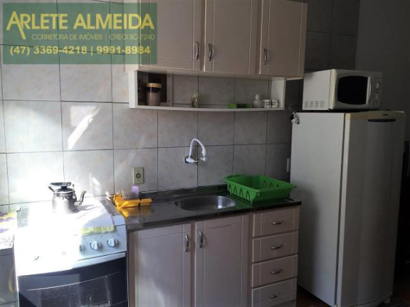 Imagem Casa com 2 Quartos para Alugar ou Temporada, 35 m² em Centro - Porto Belo Imagem Casa com 2 Quartos para Alugar ou Temporada, 35 m² em Centro - Porto Belo