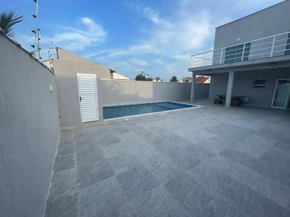 Imagem Casa com 4 Quartos à Venda, 350 m² em  Maria Helena Novaes - Peruíbe