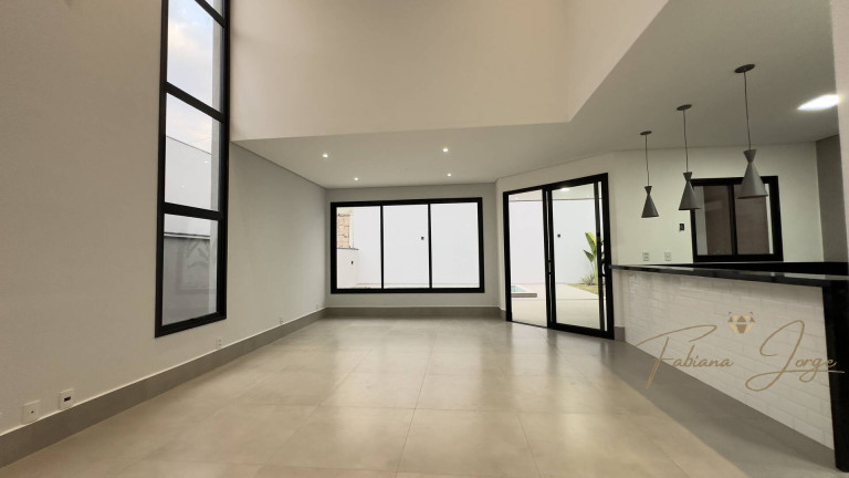 Imagem Casa com 3 Quartos à Venda, 327 m² em Roncáglia - Valinhos Imagem Casa com 3 Quartos à Venda, 327 m² em Roncáglia - Valinhos