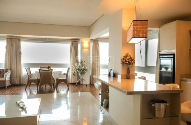 Imagem Apartamento com 4 Quartos à Venda, 215 m² em Centro - Balneário Camboriú Imagem Apartamento com 4 Quartos à Venda, 215 m² em Centro - Balneário Camboriú