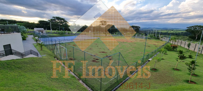 Imagem Terreno à Venda, 240 m² em São Carlos Imagem Terreno à Venda, 240 m² em São Carlos