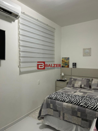 Imagem Apartamento com 2 Quartos à Venda, 66 m² em Centro - Florianópolis Imagem Apartamento com 2 Quartos à Venda, 66 m² em Centro - Florianópolis
