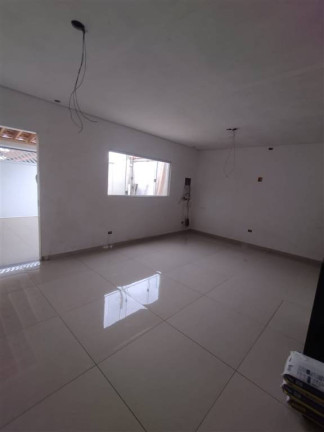 Imagem Casa com 2 Quartos à Venda, 90 m² em Maracanã - Praia Grande