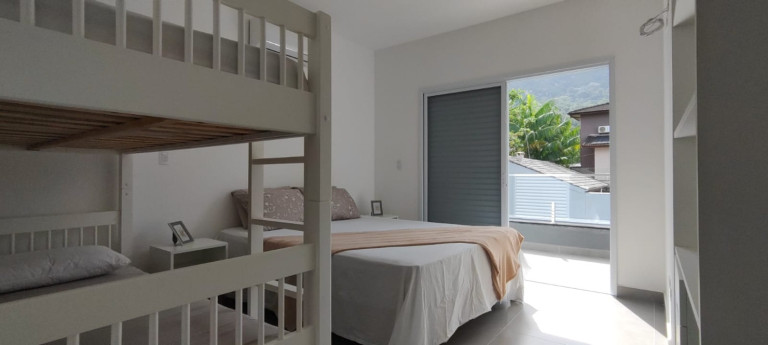 Imagem Casa de Condomínio com 3 Quartos à Venda, 230 m² em Praia Da Mococa - Caraguatatuba Imagem Casa de Condomínio com 3 Quartos à Venda, 230 m² em Praia Da Mococa - Caraguatatuba