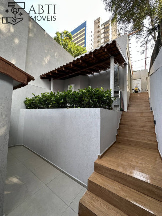 Imagem Casa com 3 Quartos à Venda, 241 m² em Morro Dos Ingleses - São Paulo