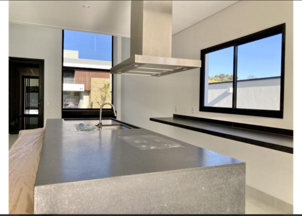 Imagem Casa com 3 Quartos à Venda, 261 m² em Jardim Novo Mundo - Jundiaí
