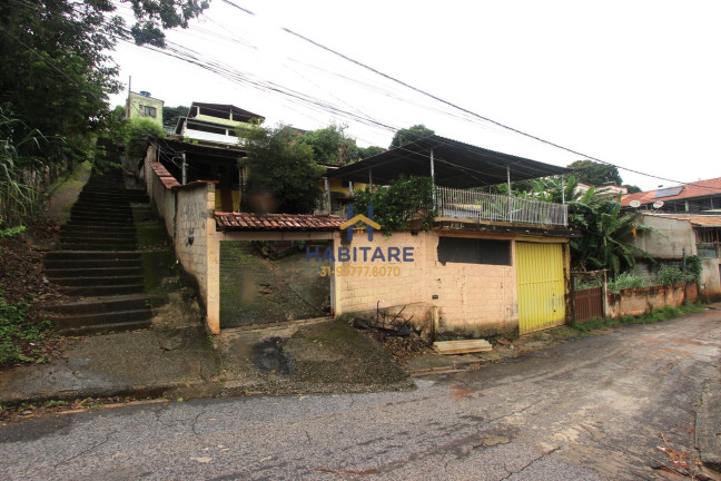 Imagem Casa com 2 Quartos à Venda, 108 m² em Parque Jardim 1º De Outubro - Ibirité