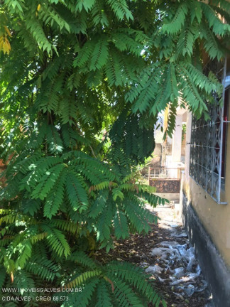 Imagem Casa com 4 Quartos à Venda, 432 m² em Saracuruna - Duque De Caxias