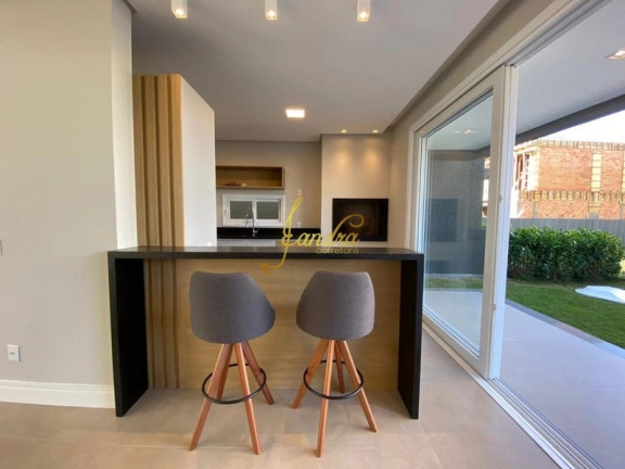 Imagem Casa de Condomínio com 4 Quartos à Venda, 228 m² em Centro - Xangri-la