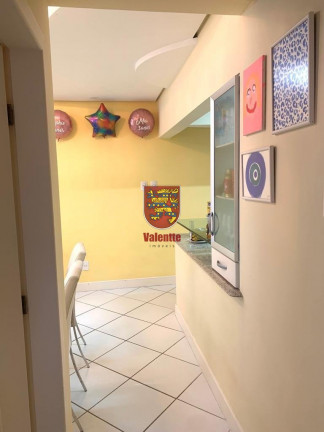 Imagem Apartamento com 2 Quartos à Venda, 82 m² em Centro