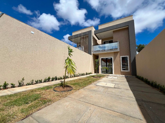 Imagem Casa com 3 Quartos à Venda, 94 m² em Maraponga - Fortaleza