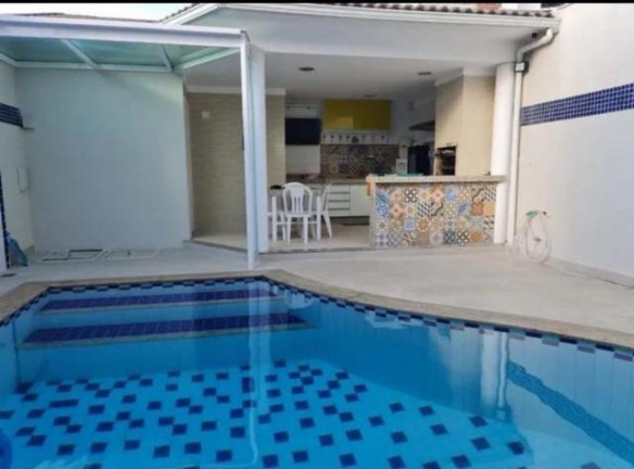 Imagem Casa com 3 Quartos à Venda, 250 m² em Camboinhas - Niterói