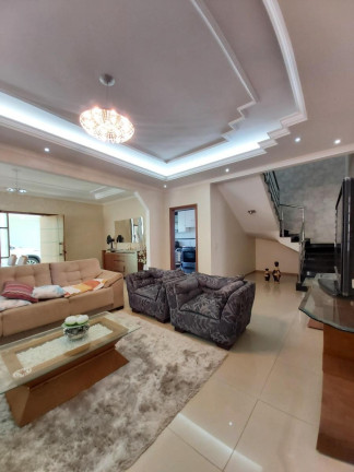 Imagem Casa com 4 Quartos à Venda, 360 m² em Guará I - Brasília Imagem Casa com 4 Quartos à Venda, 360 m² em Guará I - Brasília