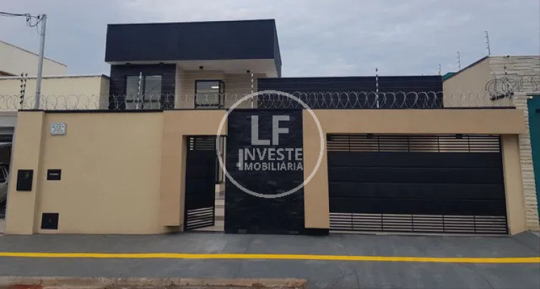 Casa com 3 Quartos à Venda, 360 m² em Moinho Dos Ventos - Goiânia