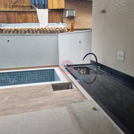 Imagem Casa com 3 Quartos à Venda, 160 m² em Camburi - São Sebastião
